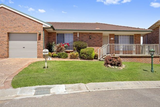 Picture of 9 Parkside Place, GOULBURN NSW 2580