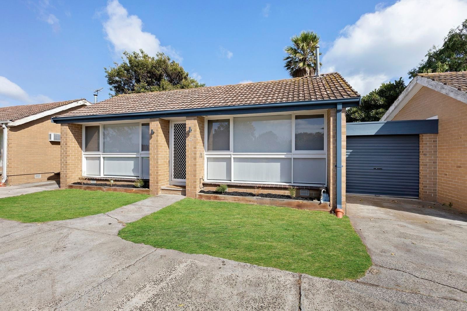 2 bedrooms Apartment / Unit / Flat in 2/42A York Street BONBEACH VIC, 3196