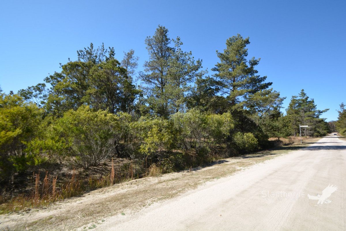 202 Ironbark Road, Sugarloaf QLD 4380, Image 2