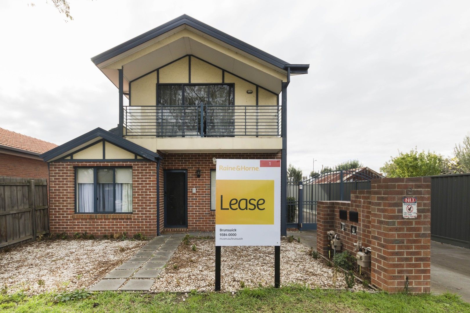3 bedrooms Townhouse in 1/3 Grylls Street BRUNSWICK VIC, 3056