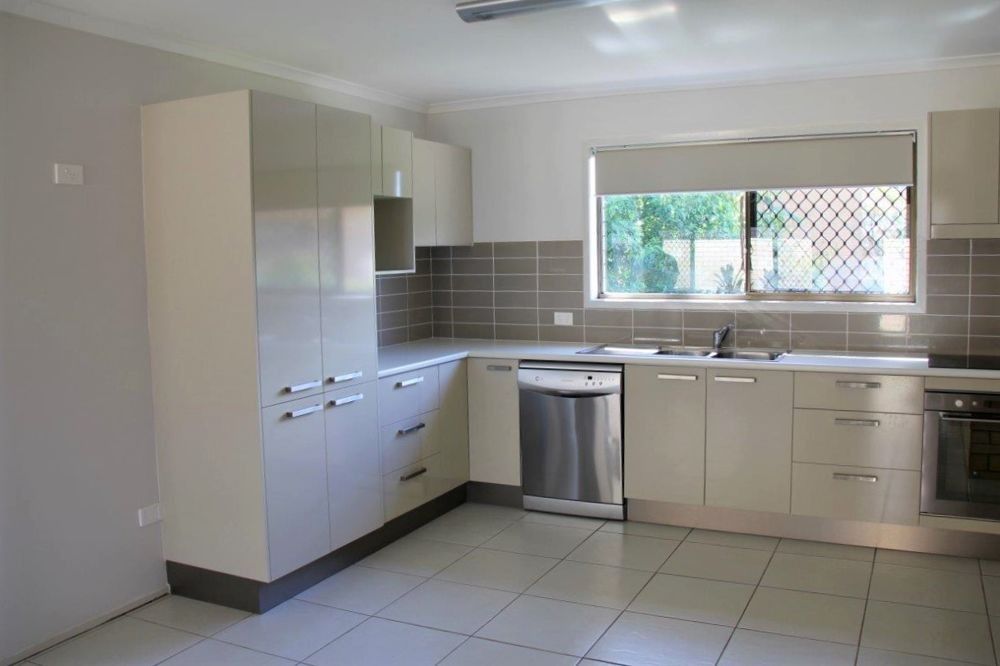 2 bedrooms House in 2/18 Matilda Cres BATTERY HILL QLD, 4551