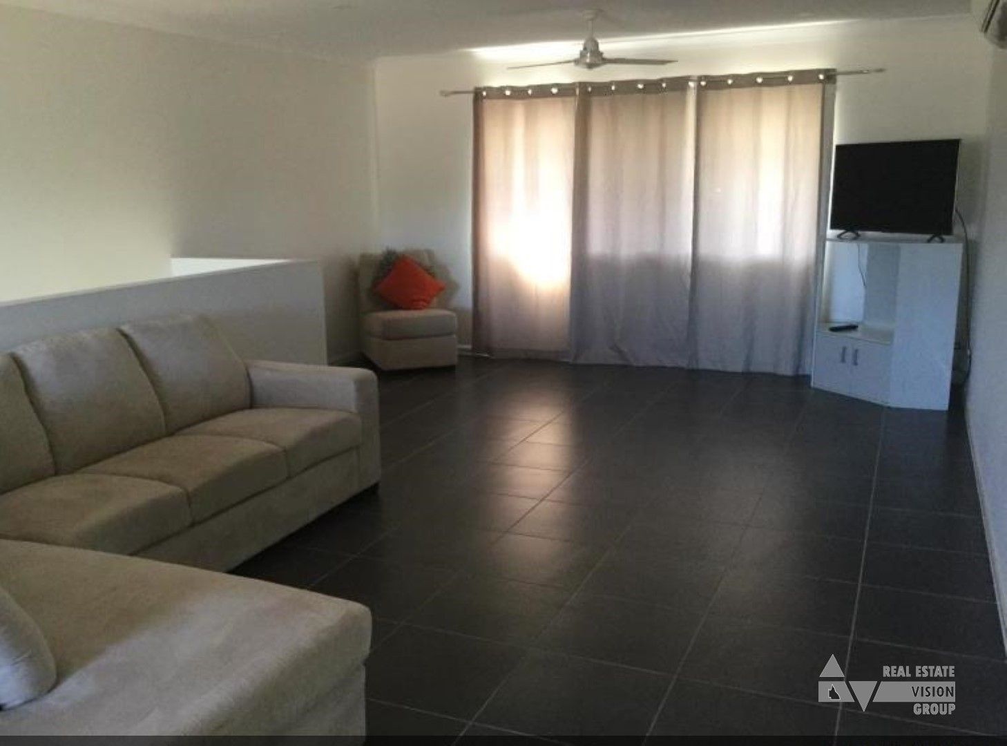 Unit 4/28 Blain St, Blackwater QLD 4717, Image 1