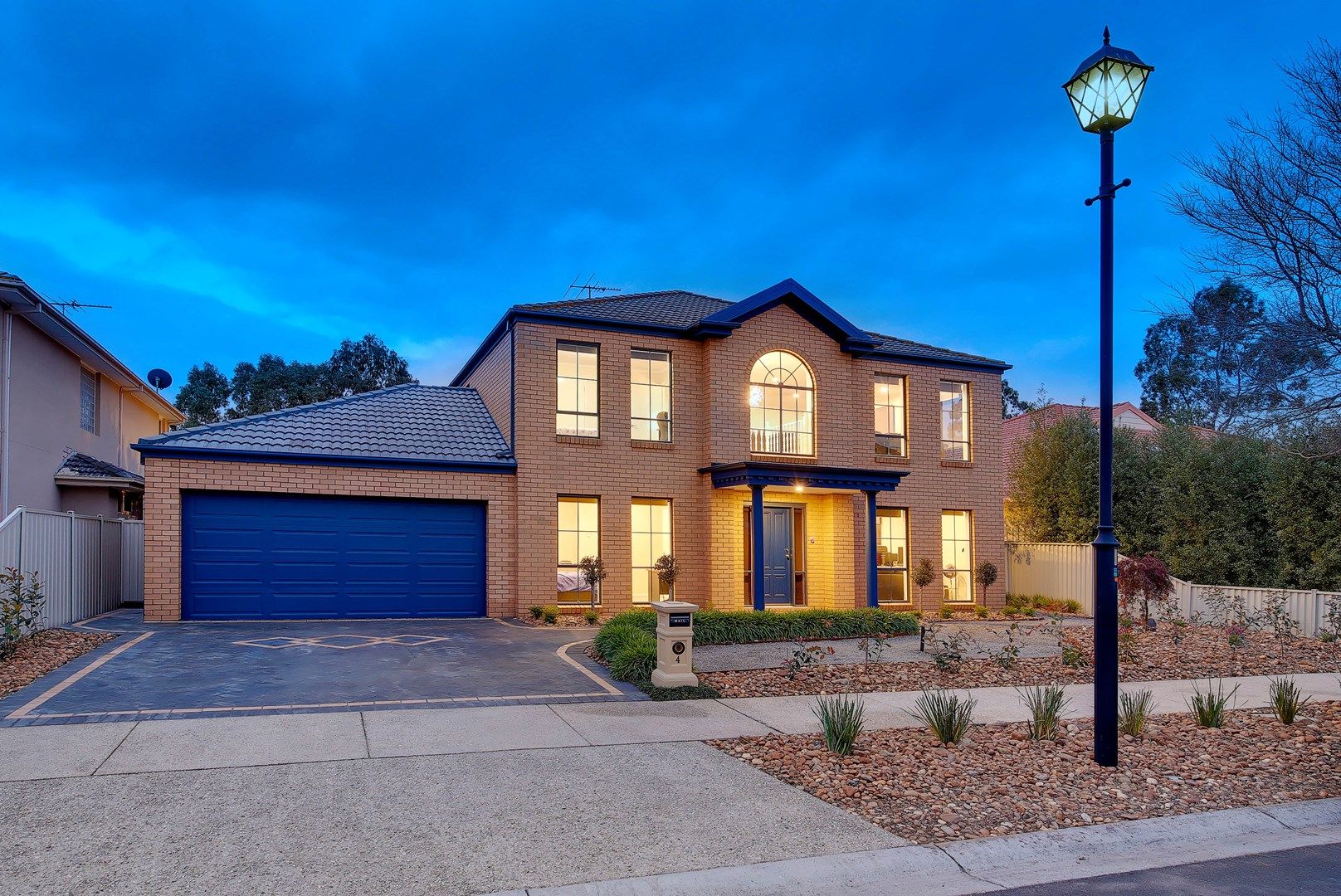 4 Waterford Close, Caroline Springs VIC 3023, Image 0