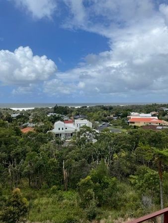 3 bedrooms House in 16a Pacific Vista Drive BYRON BAY NSW, 2481