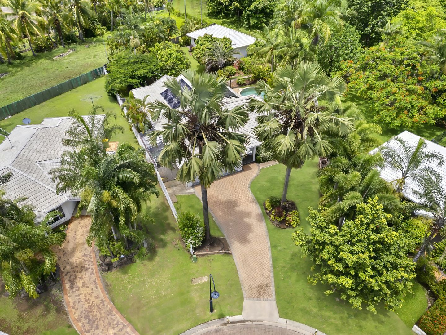 24 Parkinson Avenue, Kewarra Beach QLD 4879, Image 1