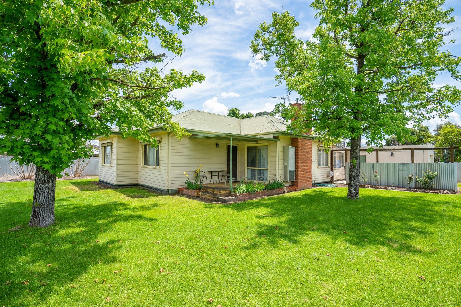 7 Young Street, Holbrook NSW 2644 Domain