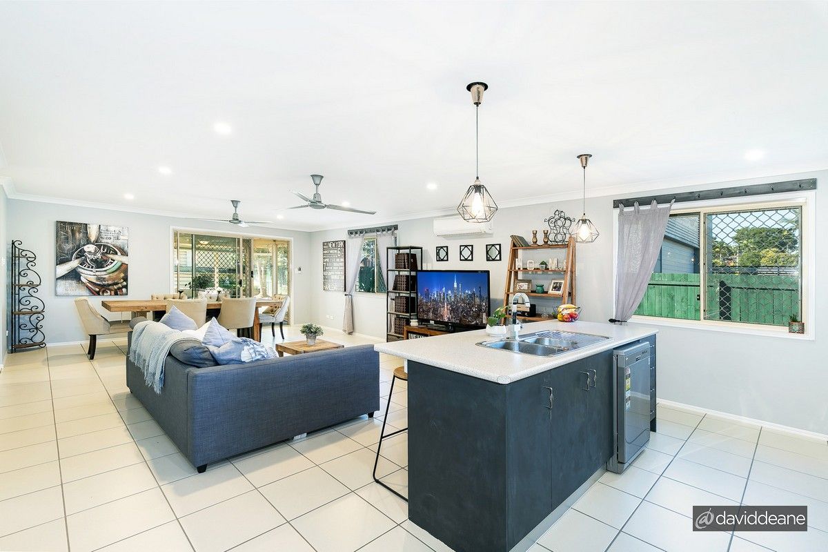 22 Bishop Court, Lawnton QLD 4501, Image 2