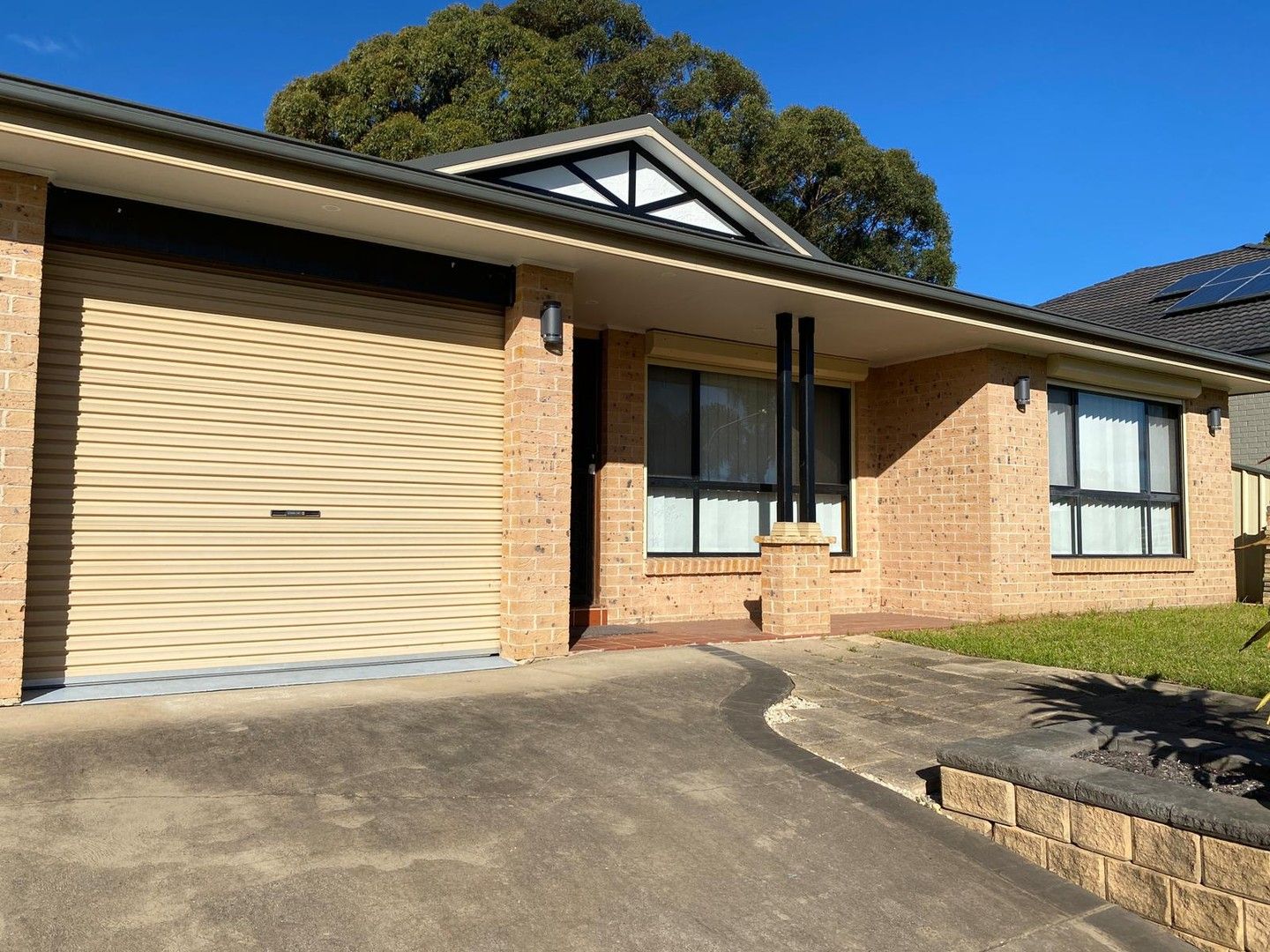 4 bedrooms House in 34 Galloway Crescent ST ANDREWS NSW, 2566