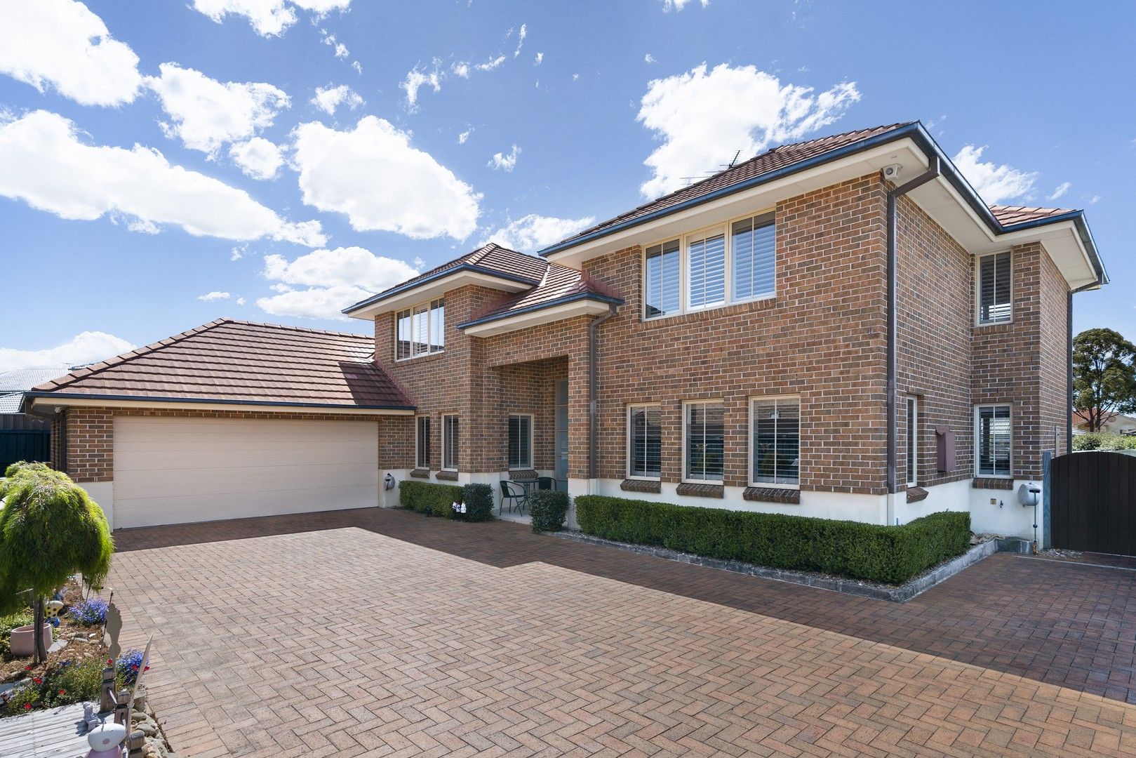 5 bedrooms House in 14 Cornelius Place KELLYVILLE NSW, 2155
