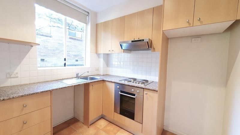 1 bedrooms Apartment / Unit / Flat in 2/96 Murriverie Road BONDI NSW, 2026