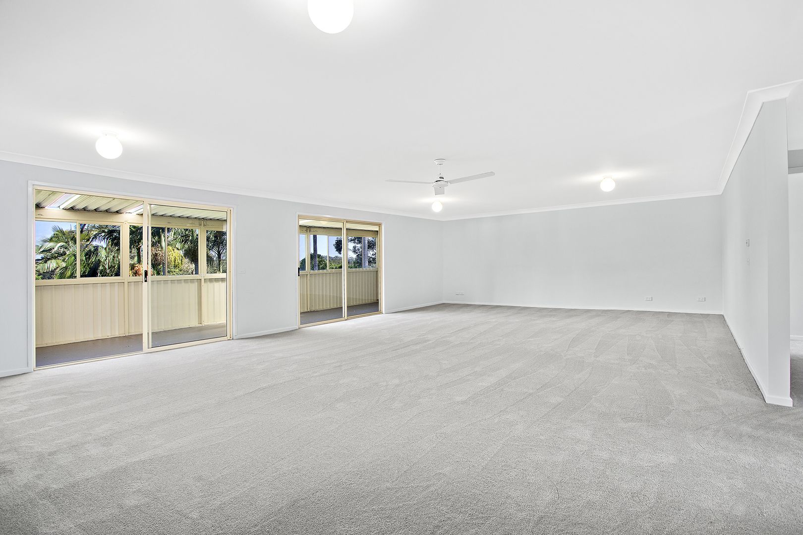 1/24 Emerald Heights Drive, Emerald Beach NSW 2456, Image 2