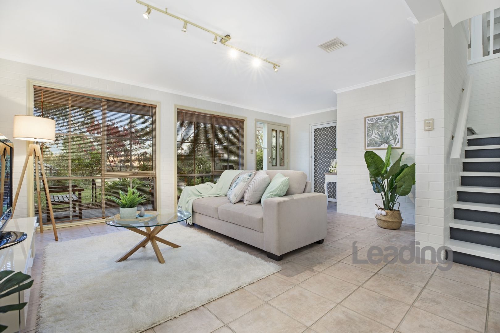 14 Maguire Drive, Sunbury VIC 3429, Image 2