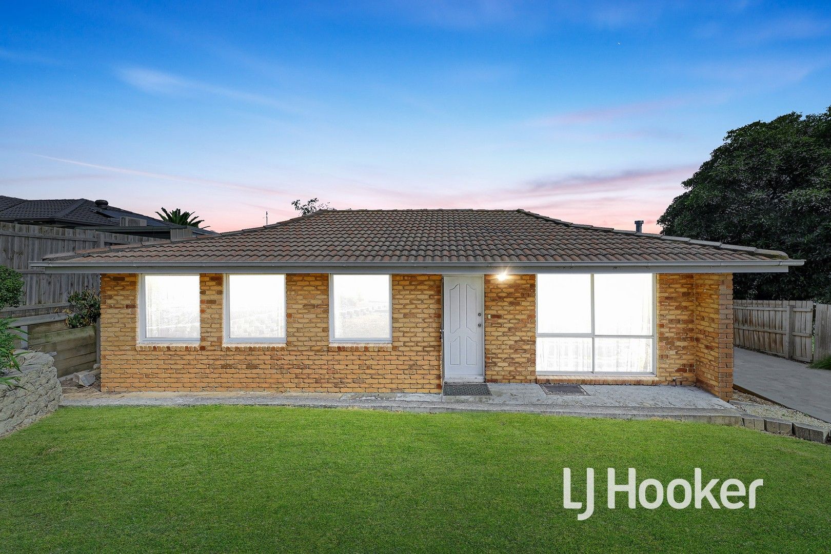 65 Oaktree Drive, Hampton Park VIC 3976, Image 0