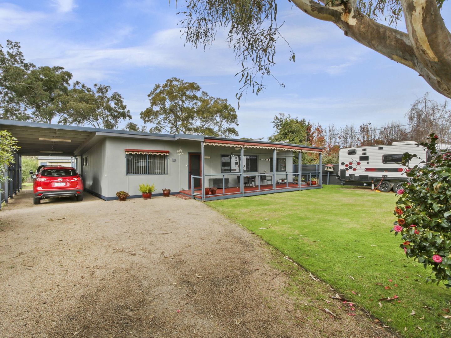 25 Fourth Avenue, Raymond Island VIC 3880, Image 1