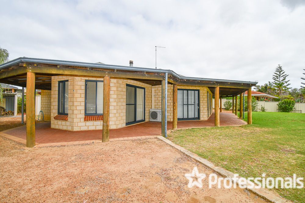 4 bedrooms House in 9 Red Gum Close BOUVARD WA, 6211