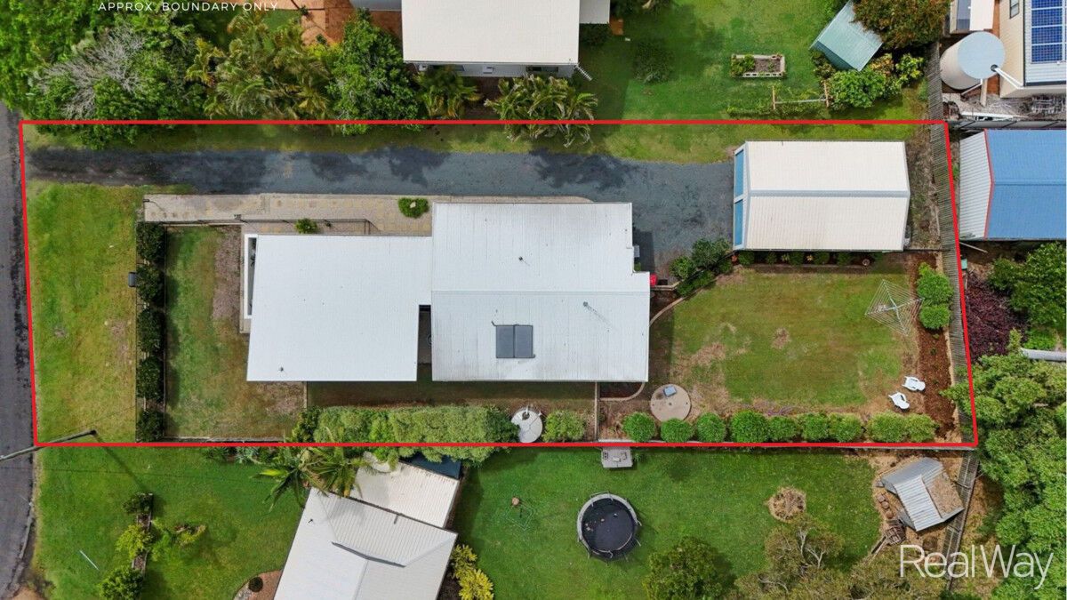 9 Magnolia Court, Innes Park QLD 4670, Image 2