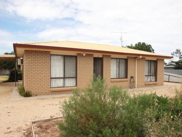 10-12 Moore Street, Tocumwal NSW 2714