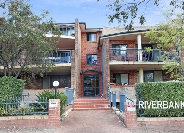 4/38-44 Sherwood Road, Merrylands West NSW 2160