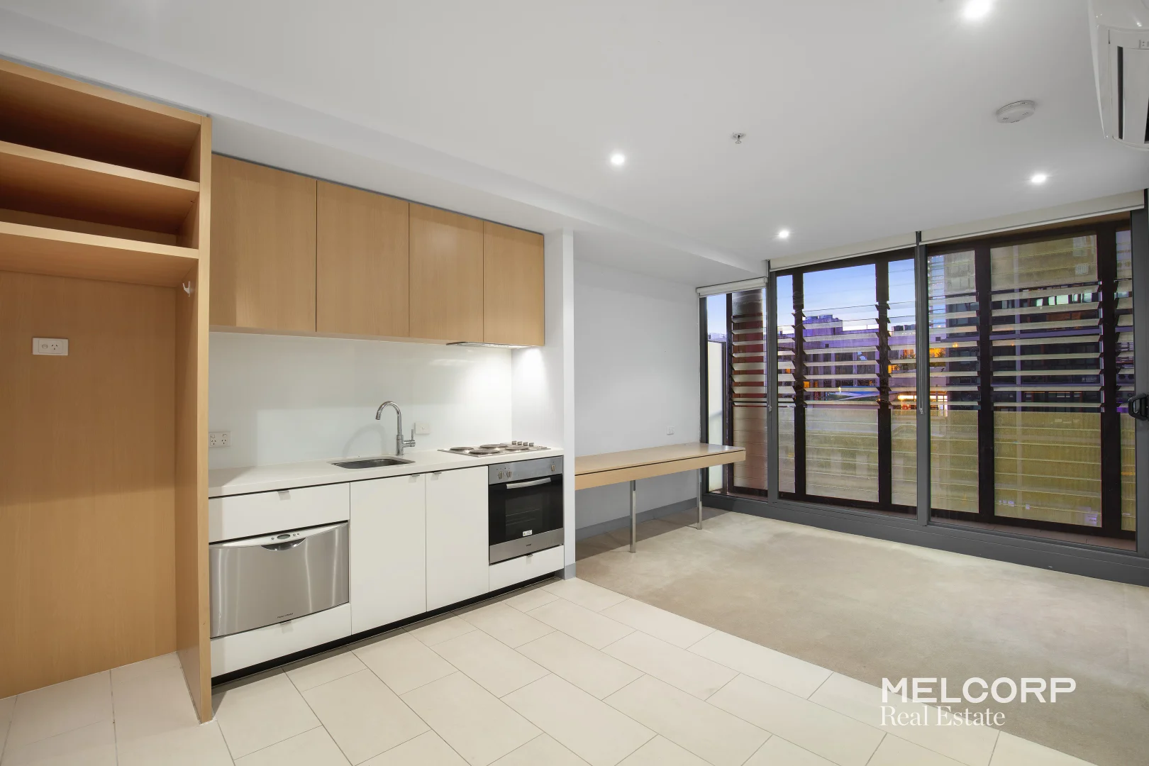 Additional image 2 of 712/565 Flinders Street, Melbourne VIC 3000