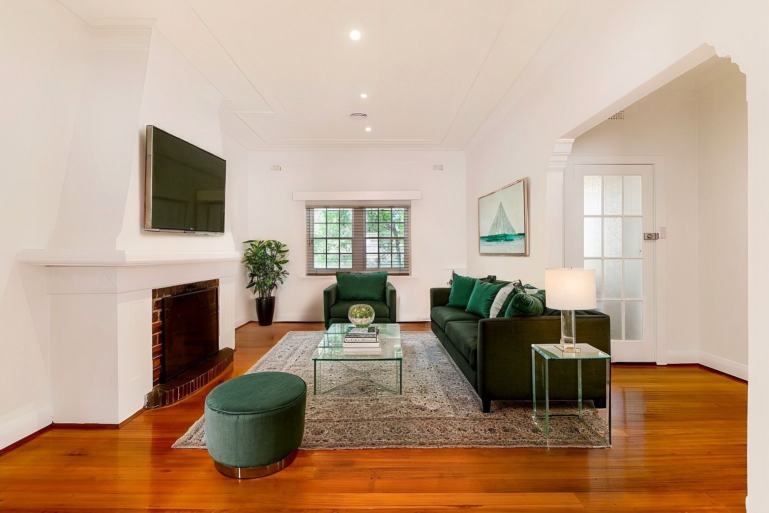 2 bedrooms Apartment / Unit / Flat in 3/14 Beach Avenue ELWOOD VIC, 3184