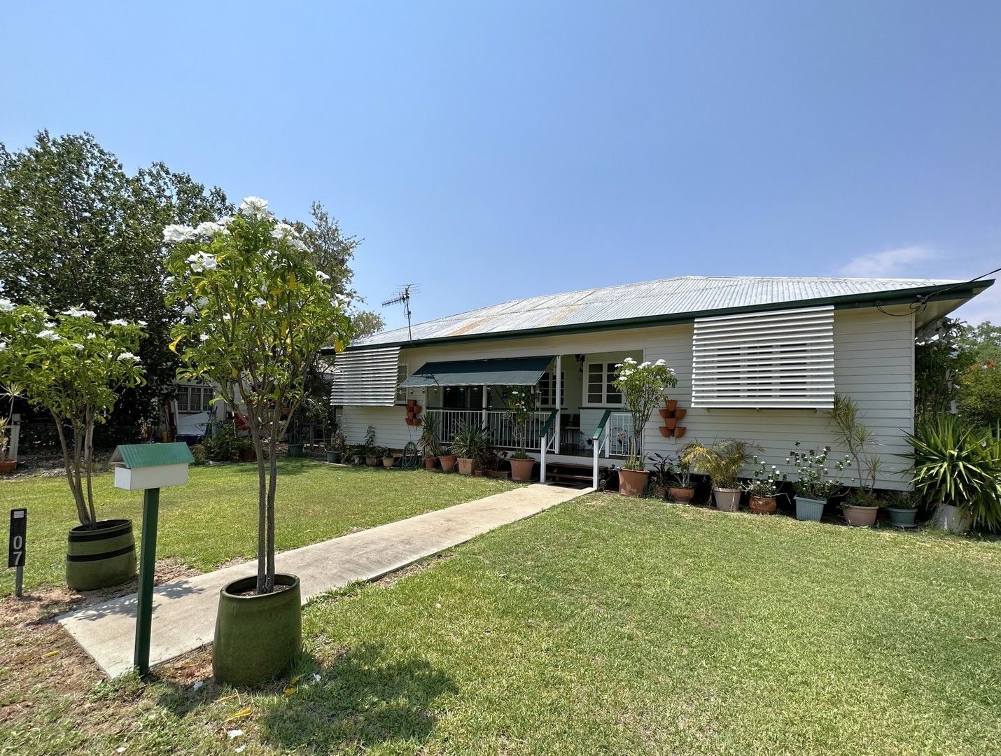 107 Elm Street, Barcaldine QLD 4725, Image 0