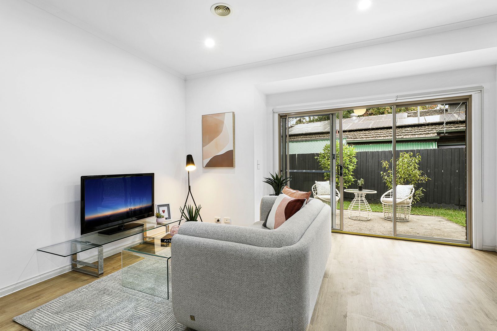 6/210-214 Springvale Road, Nunawading VIC 3131, Image 2