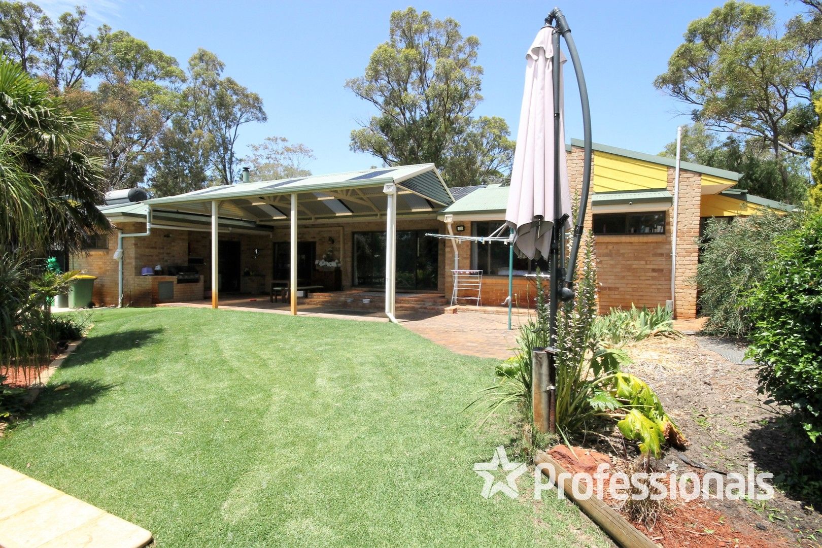 4 Crimp Crescent, Leschenault WA 6233, Image 0