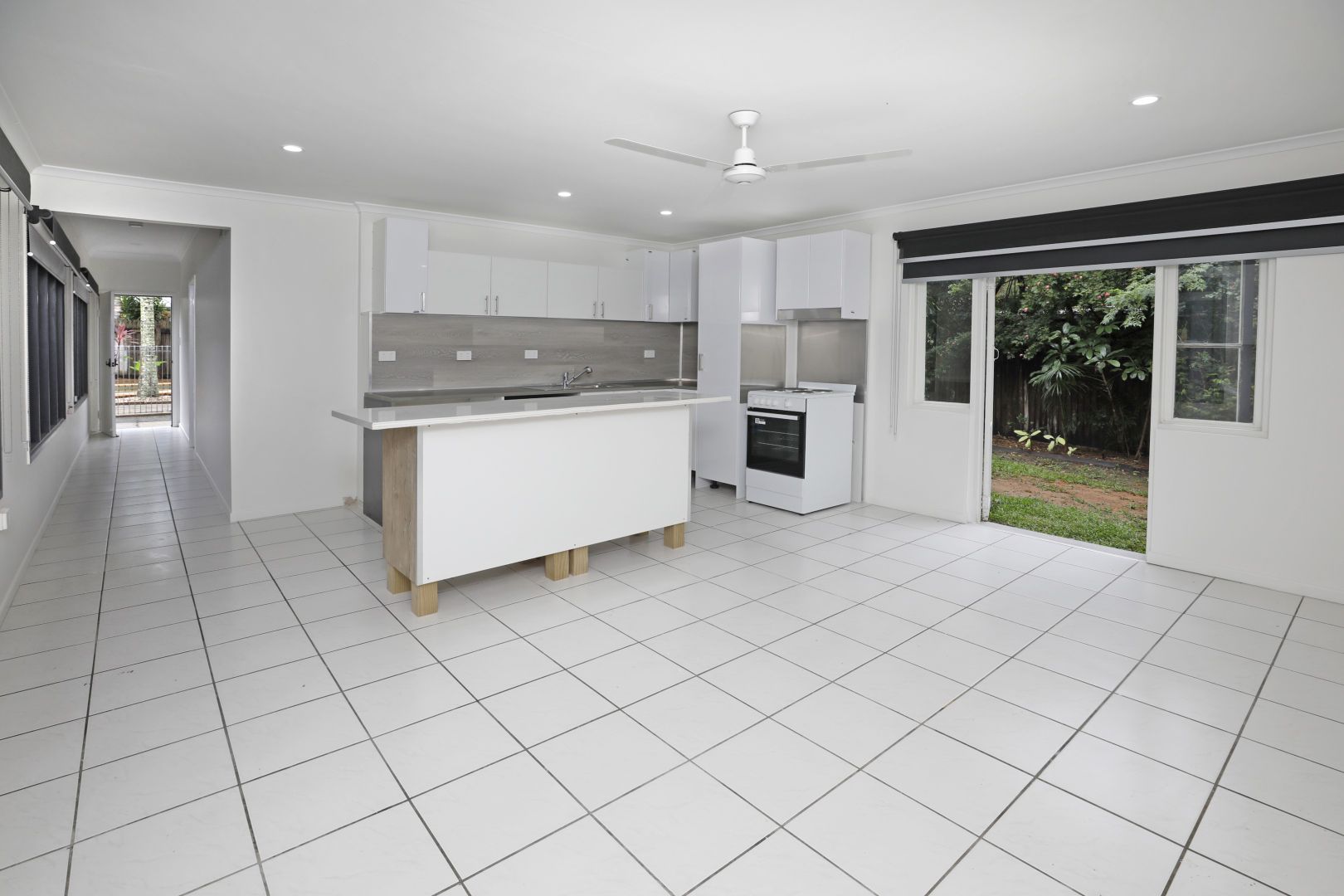 54 Endeavour Road, Clifton Beach QLD 4879 Apartment For Rent 440