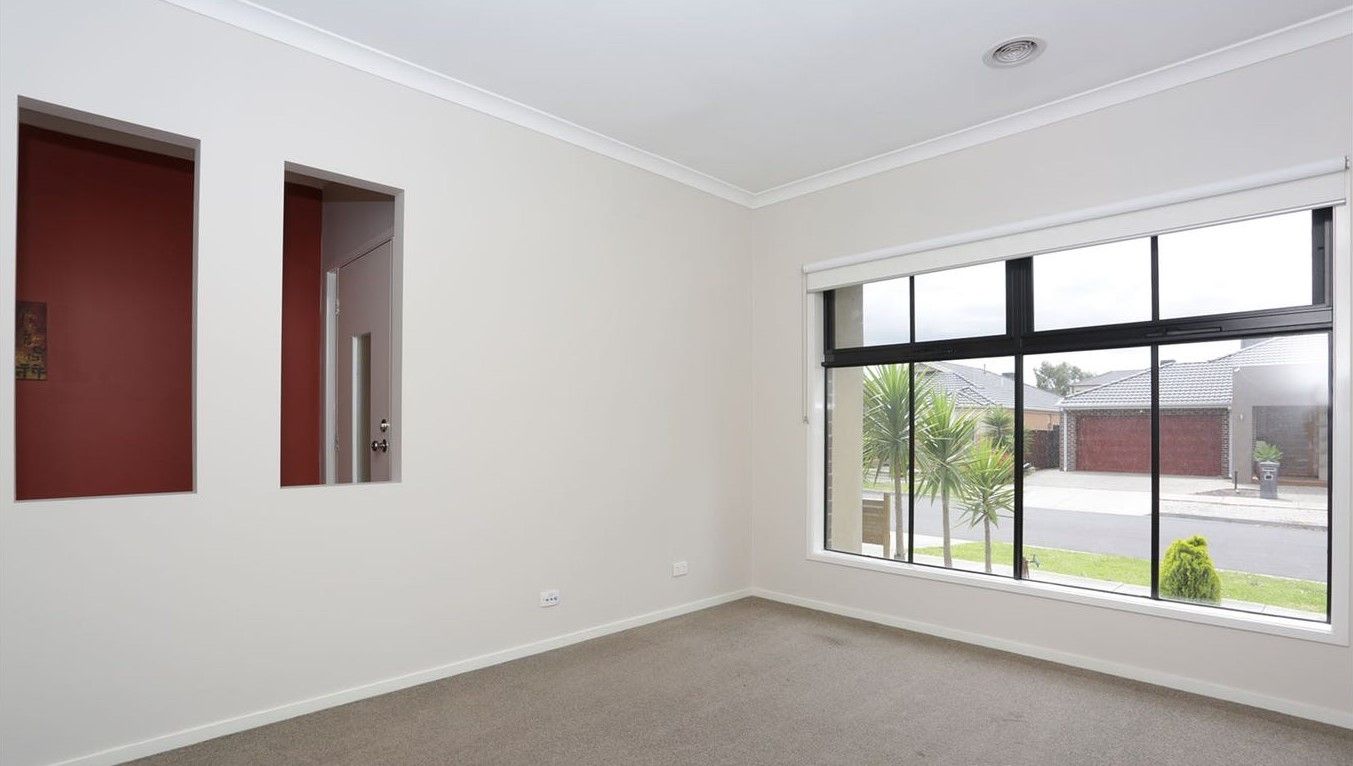 3 Ballanoma Green, Epping VIC 3076, Image 1