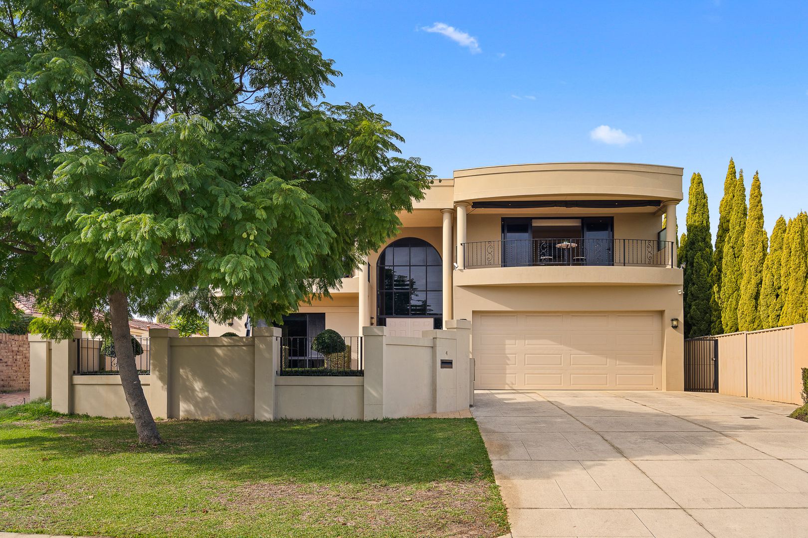 4 Troy Street, Applecross WA 6153