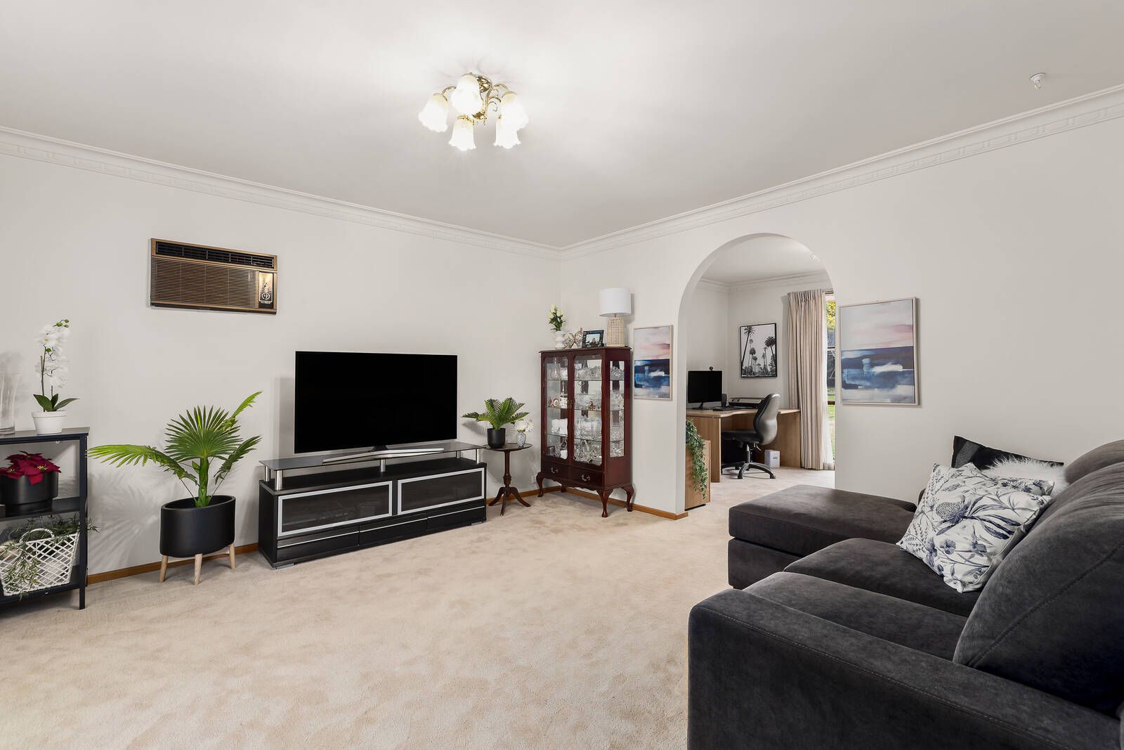 2/52 Fakenham Road, Ashburton VIC 3147, Image 2