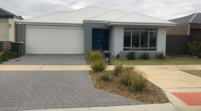 4 bedrooms House in 30 Lovage Street BANJUP WA, 6164