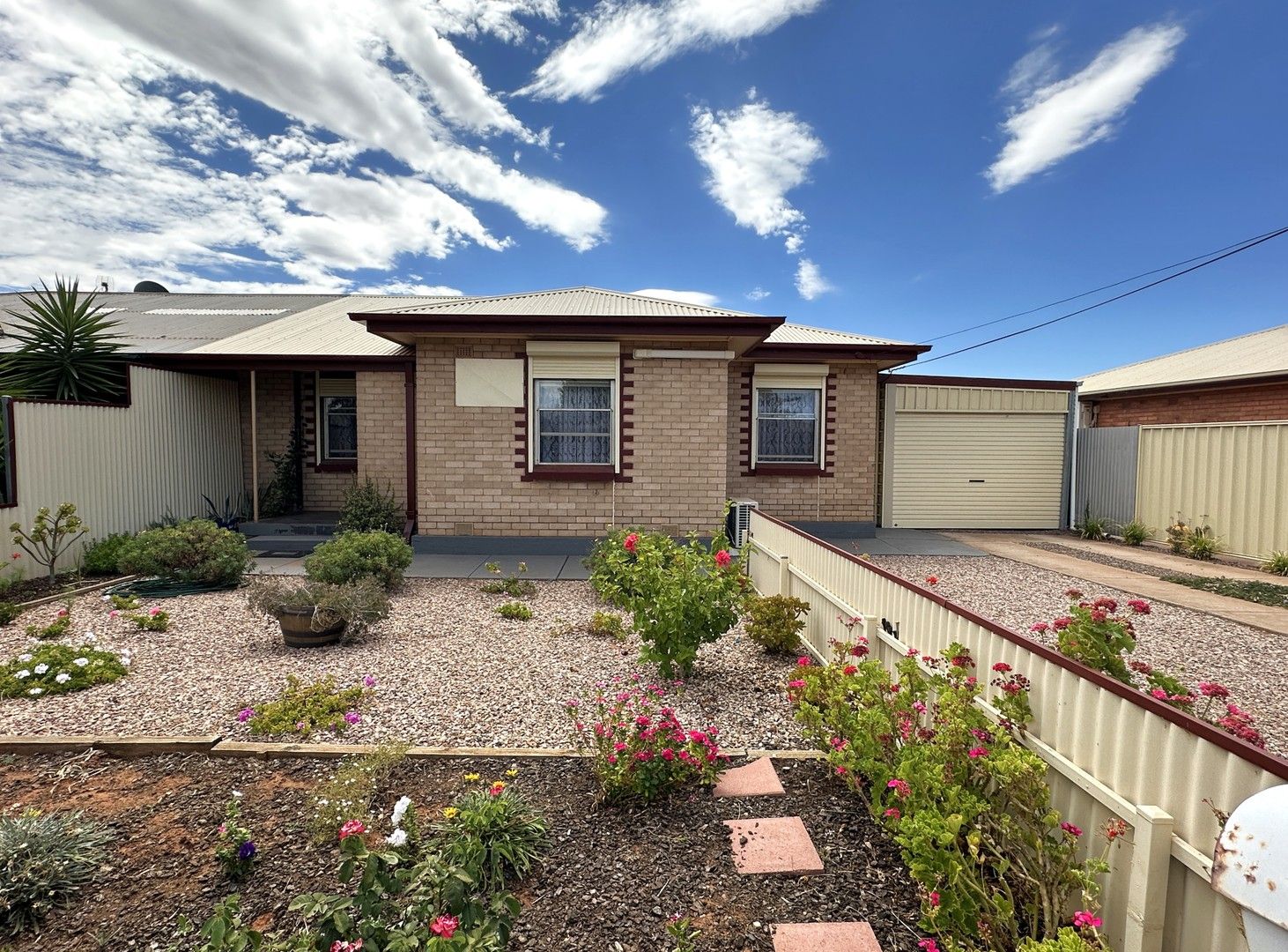 3 bedrooms Semi-Detached in 6 Loring Street WHYALLA STUART SA, 5608