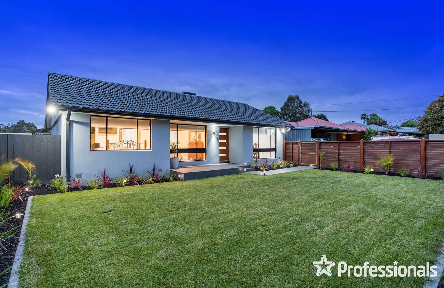 8 Jillian Street, Mooroolbark VIC 3138, Image 2