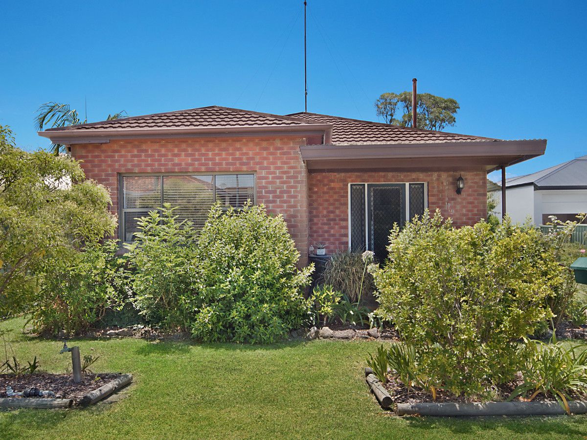 19 Redrose Avenue, Belmont NSW 2280, Image 0