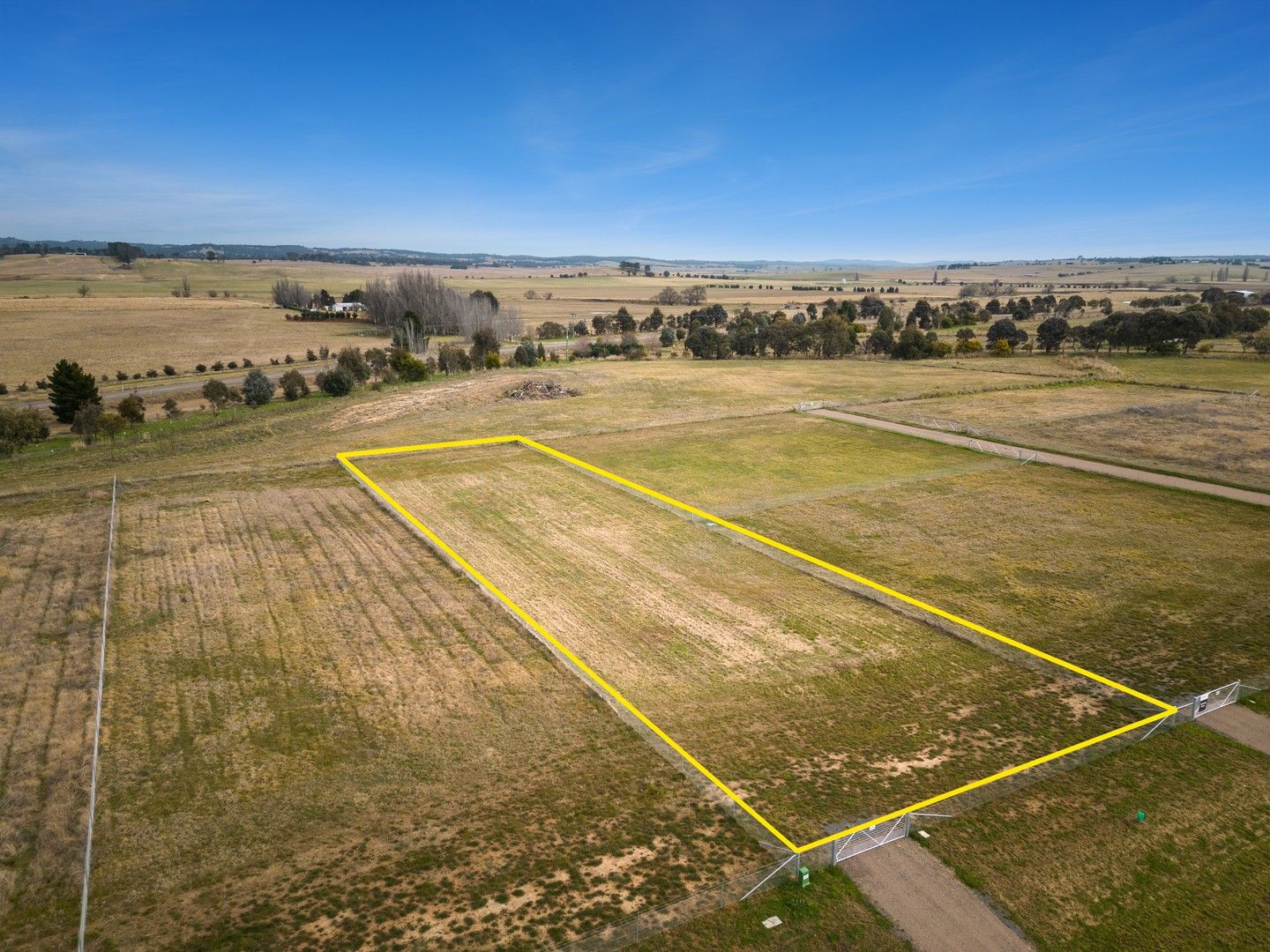 10 Acacia Street, Gundaroo NSW 2620 Domain