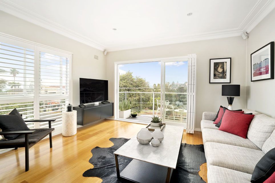 2 bedrooms Apartment / Unit / Flat in 4/82 Hewlett Street BRONTE NSW, 2024
