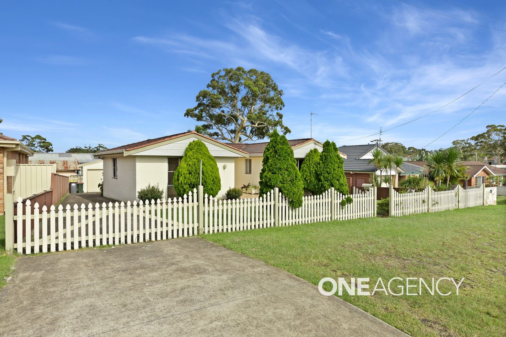 3 bedrooms House in 7 Dunisla Street SANCTUARY POINT NSW, 2540