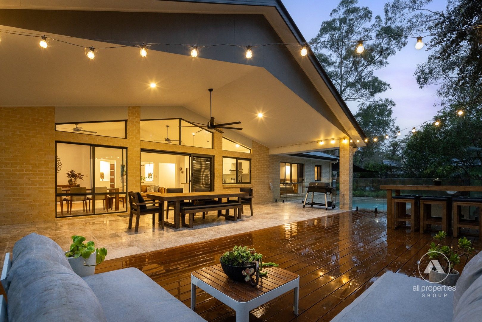 5 bedrooms House in 32 Canopy Drive BONOGIN QLD, 4213