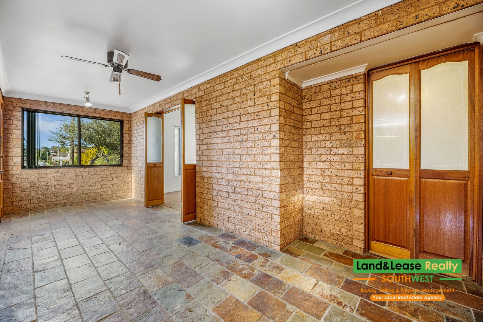 29 Bradbury Avenue, Bradbury NSW 2560, Image 2