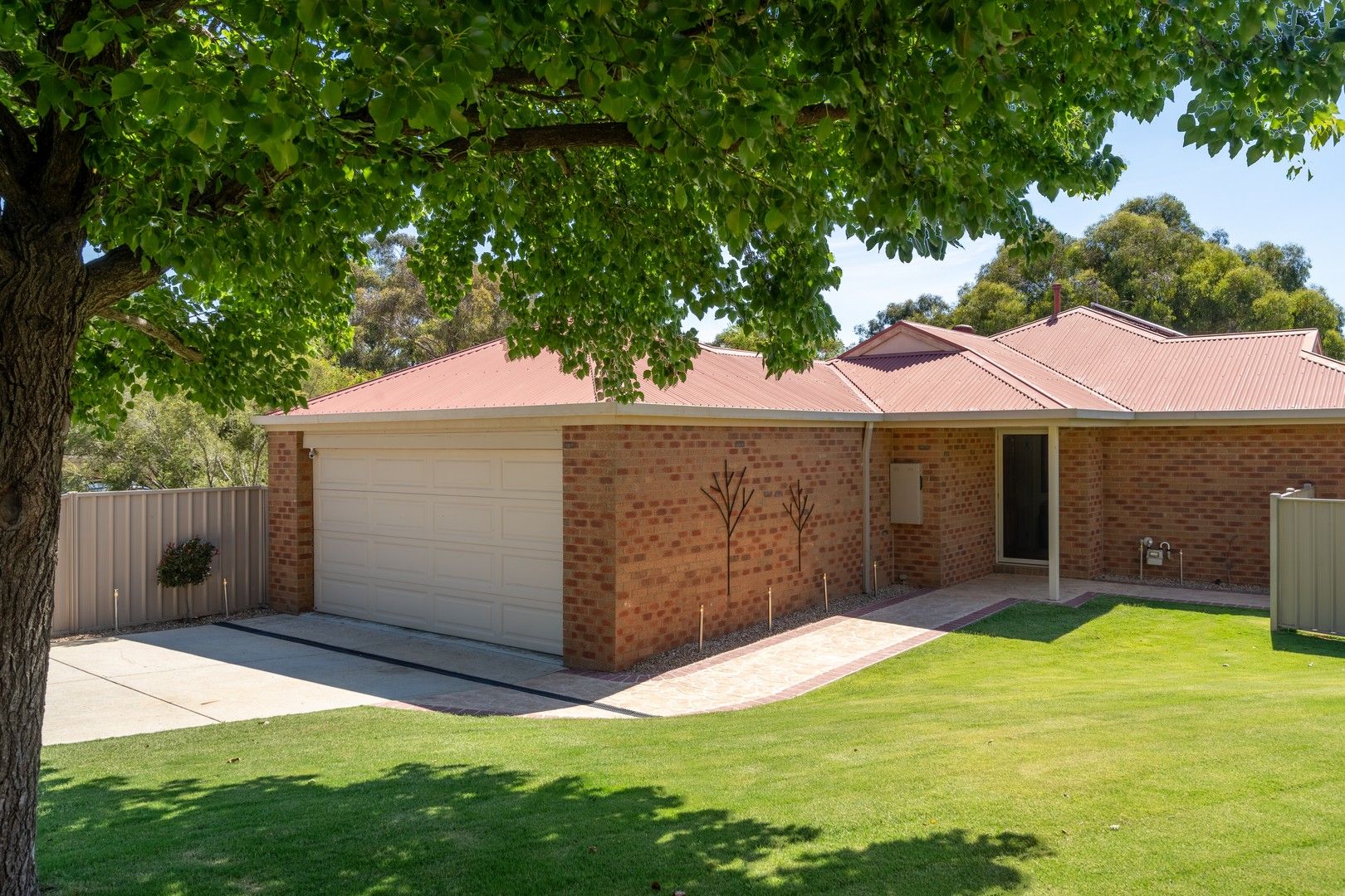 19 Kennedy Court, Seymour VIC 3660 Domain