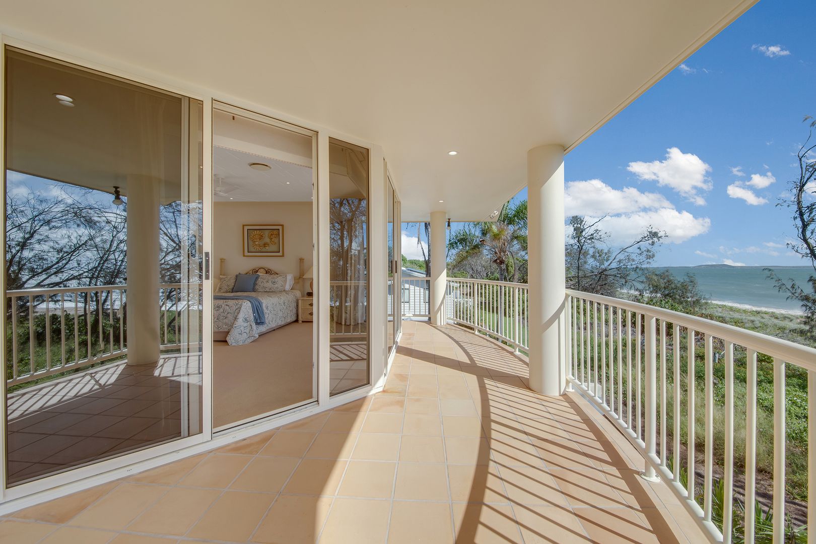 8 The Oaks Road, Tannum Sands QLD 4680, Image 2