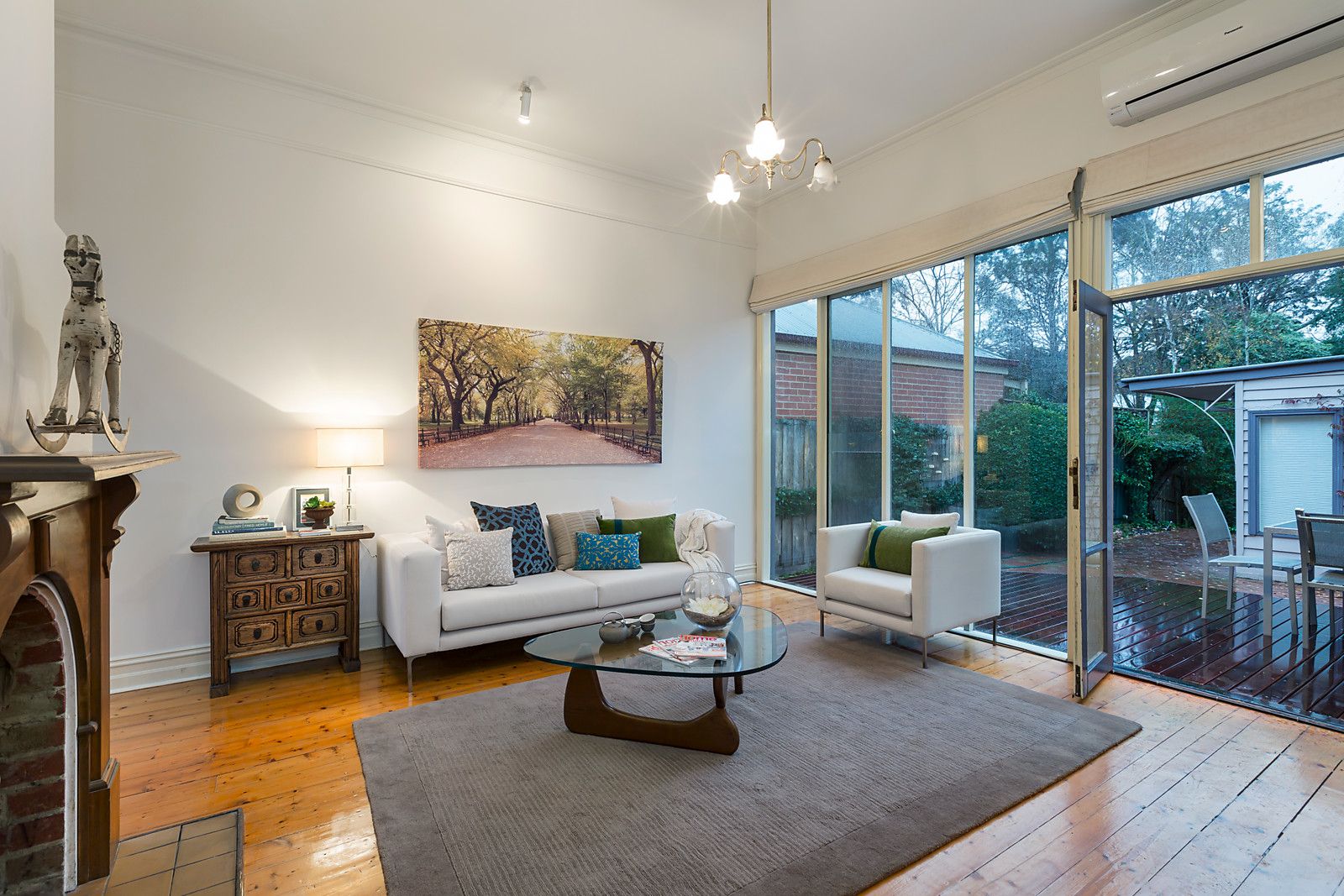 19 Lingwell Road, Hawthorn East VIC 3123, Image 2