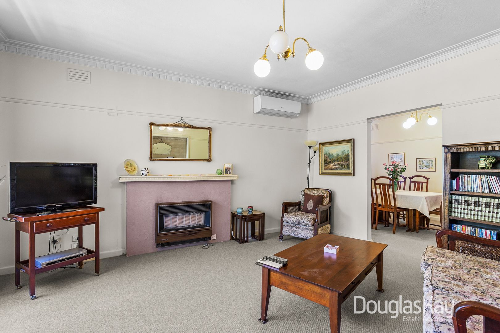 9 Centre Street, Sunshine VIC 3020, Image 1