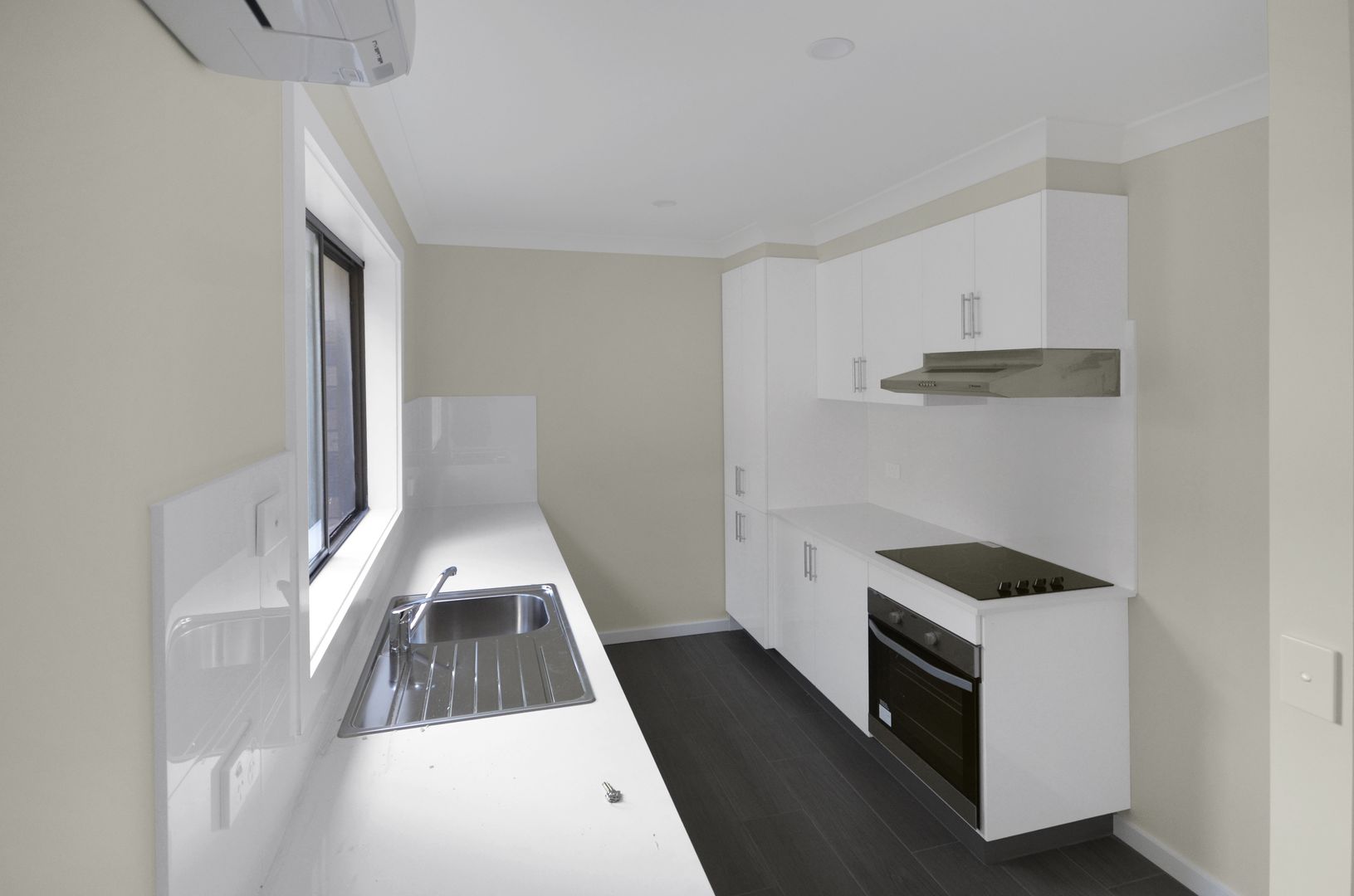 3 bedrooms Townhouse in 1/118 Railway Street WOY WOY NSW, 2256