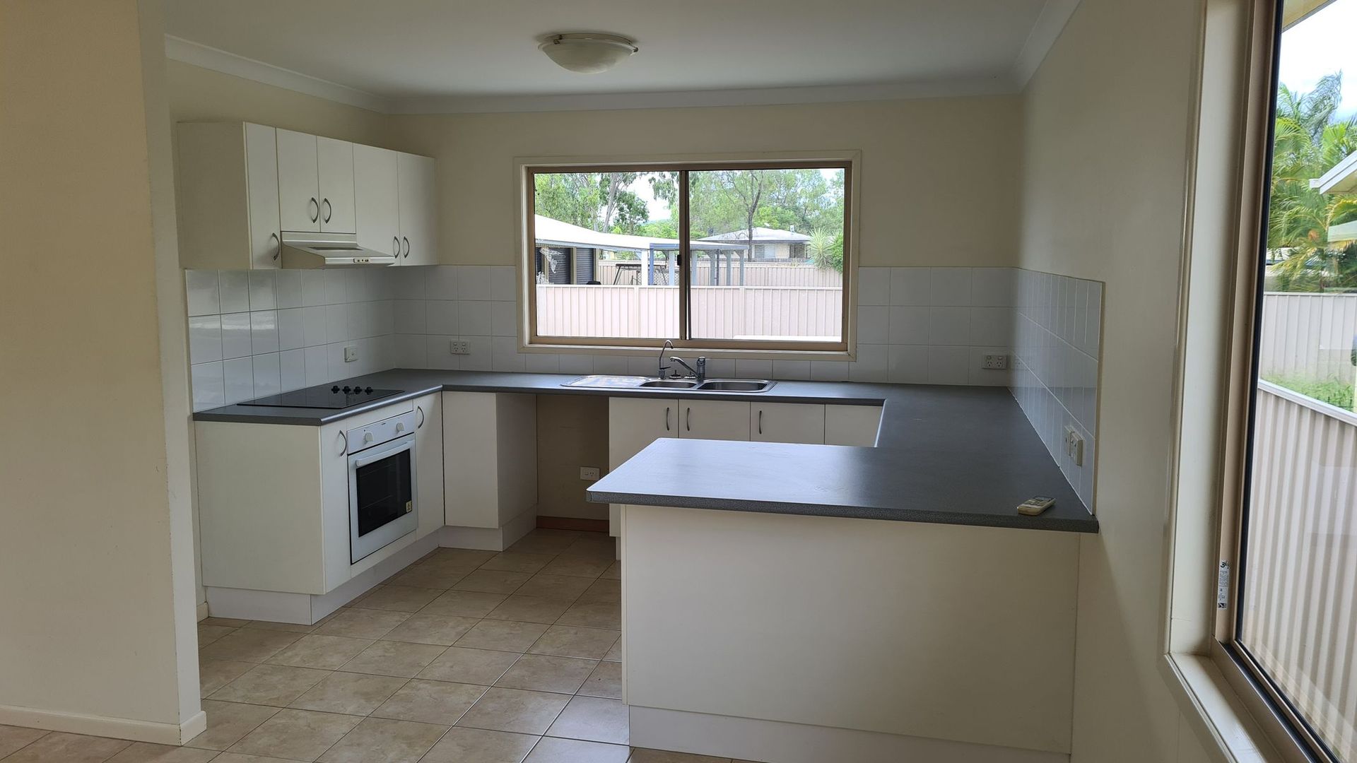 57 Oxford Street, Nebo QLD 4742, Image 2