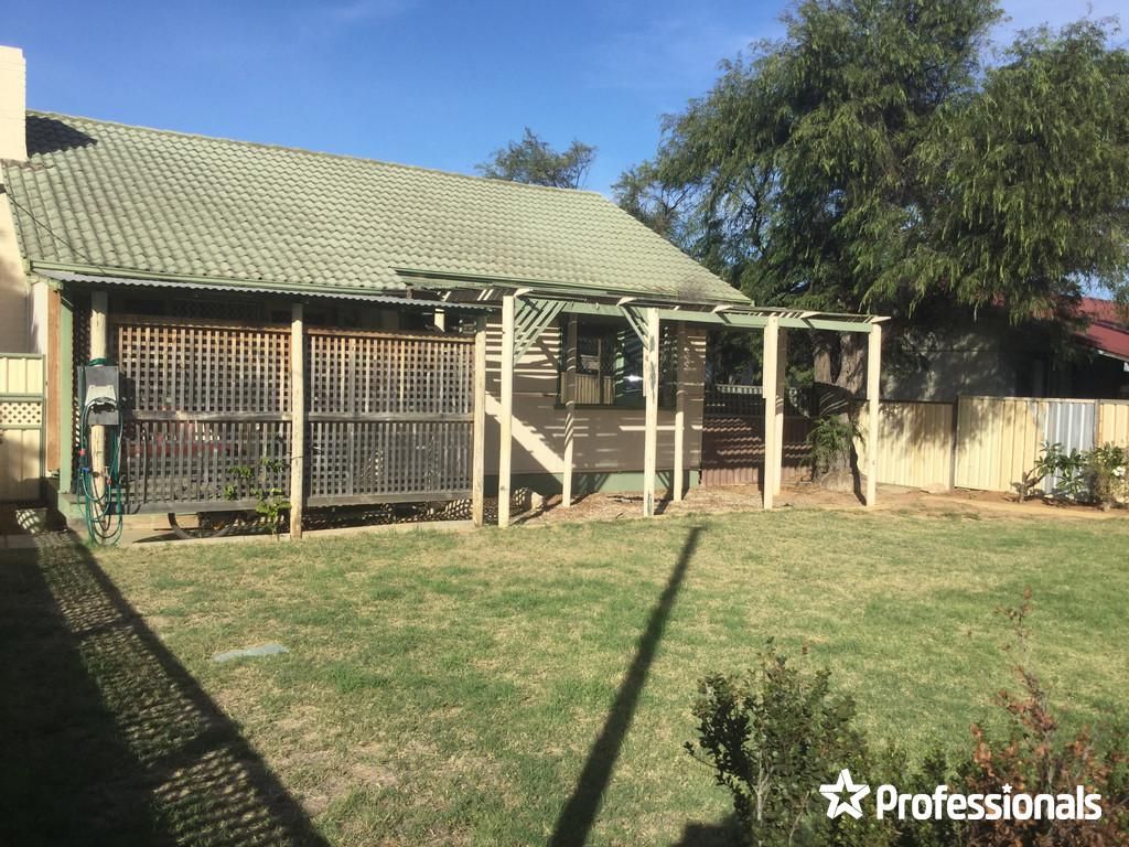 3 bedrooms House in 9 Rifle Range Road RANGEWAY WA, 6530