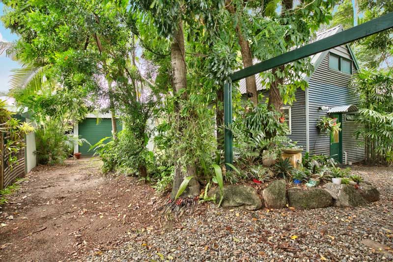 26 Miles Street, MANOORA QLD 4870, Image 1