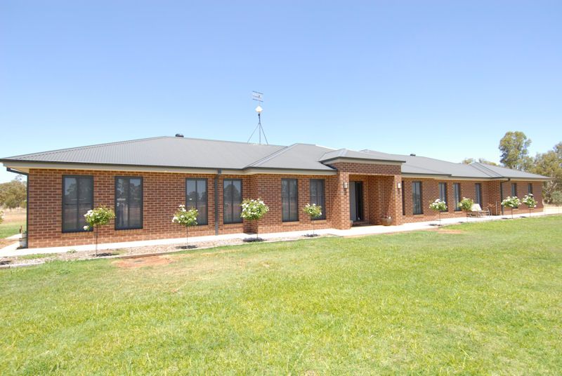 36 Carew Street, Deniliquin NSW 2710, Image 0