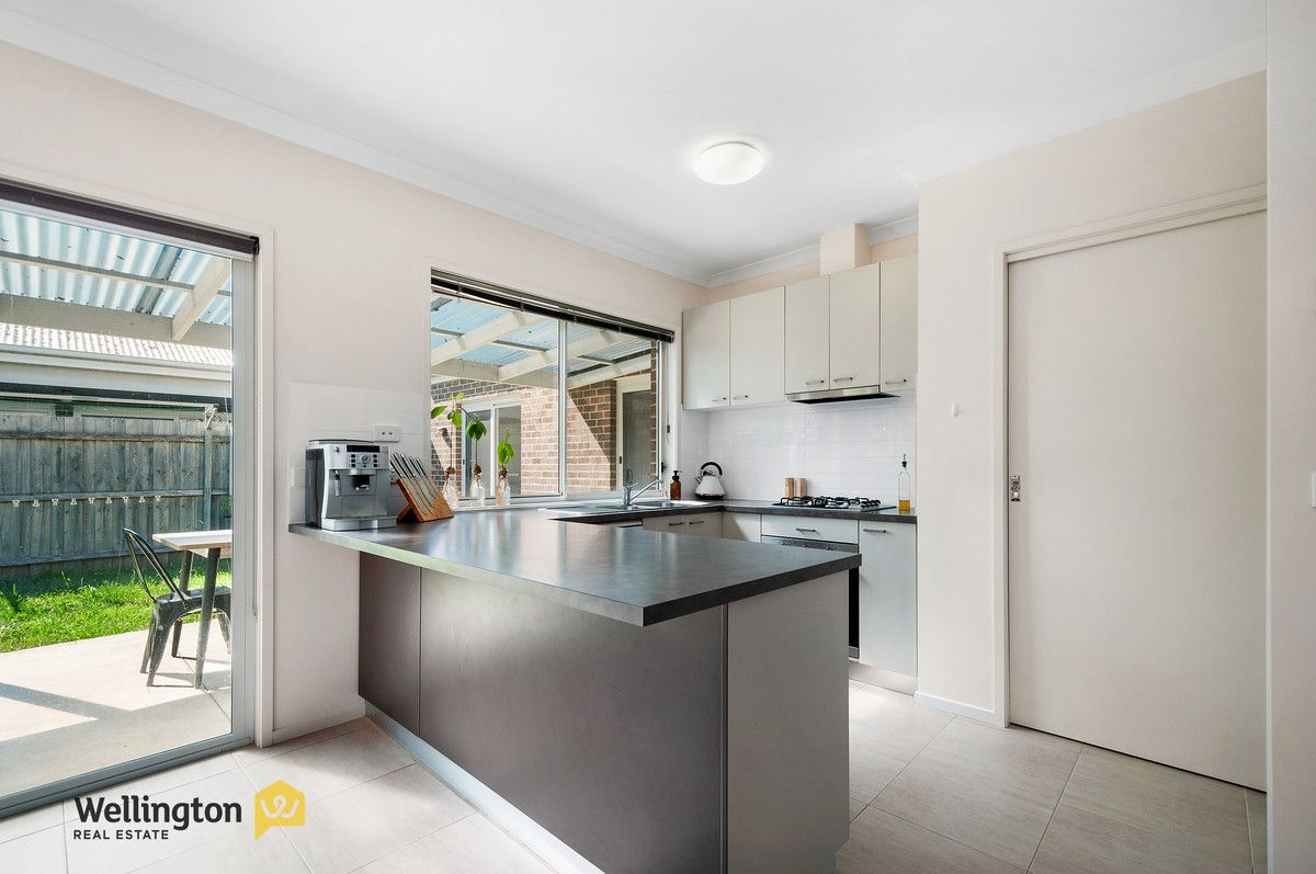 2/112 Marley Street, Sale VIC 3850, Image 2